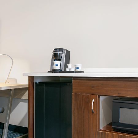Holiday Inn Express Hotel & Suites Norfolk Airport By Ihg Eksteriør billede