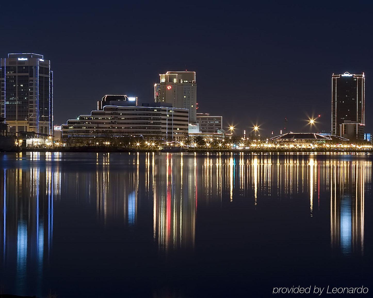 Holiday Inn Express Hotel & Suites Norfolk Airport By Ihg Eksteriør billede