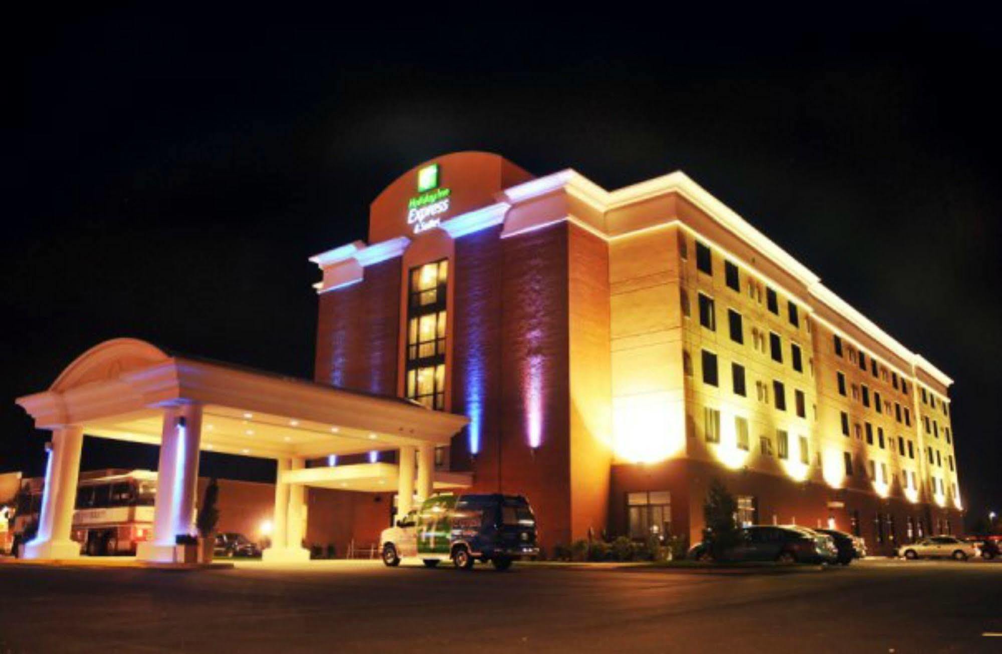 Holiday Inn Express Hotel & Suites Norfolk Airport By Ihg Eksteriør billede